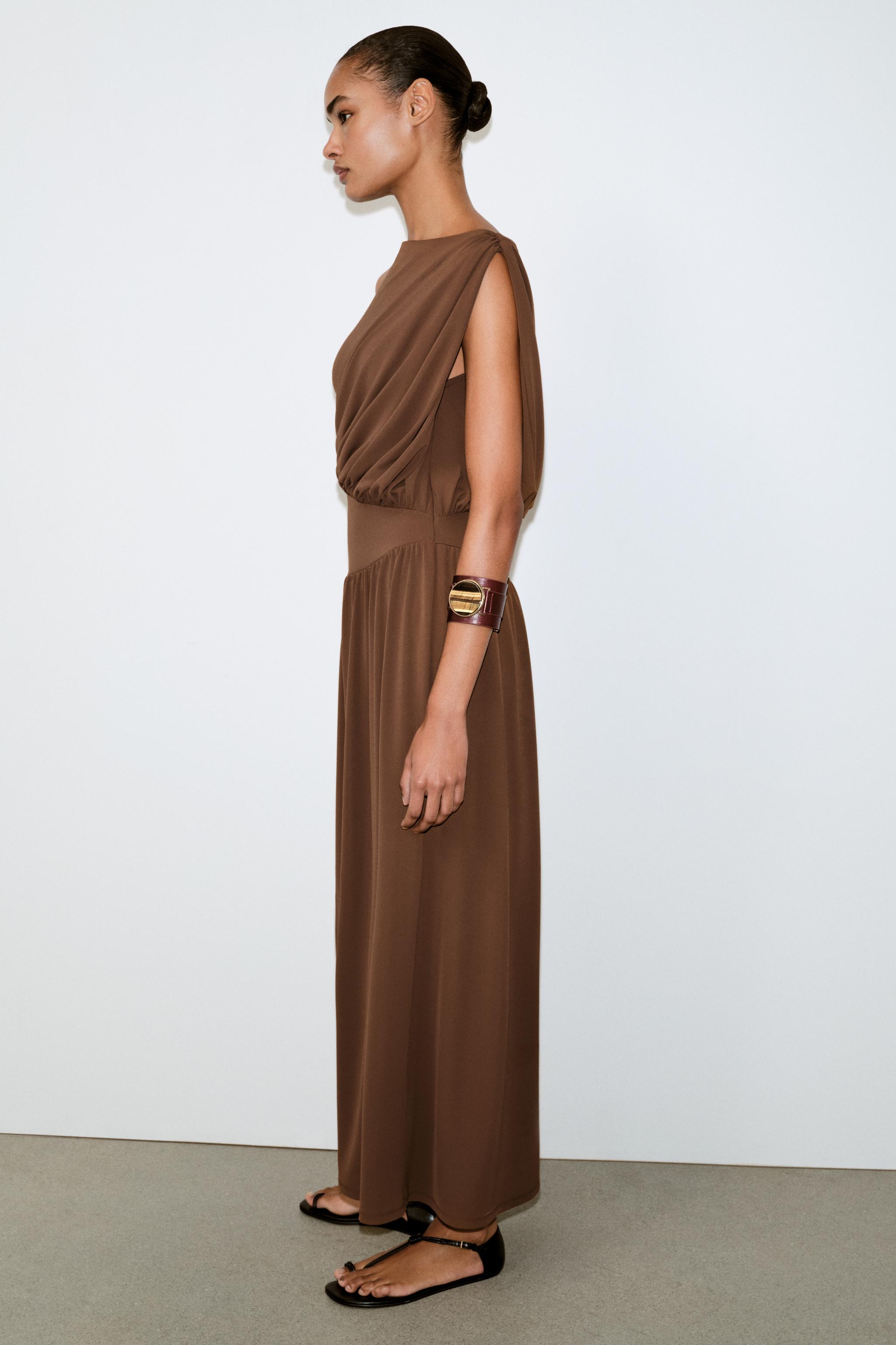 ROBE LONGUE AVEC CEINTURE LATÉRALE